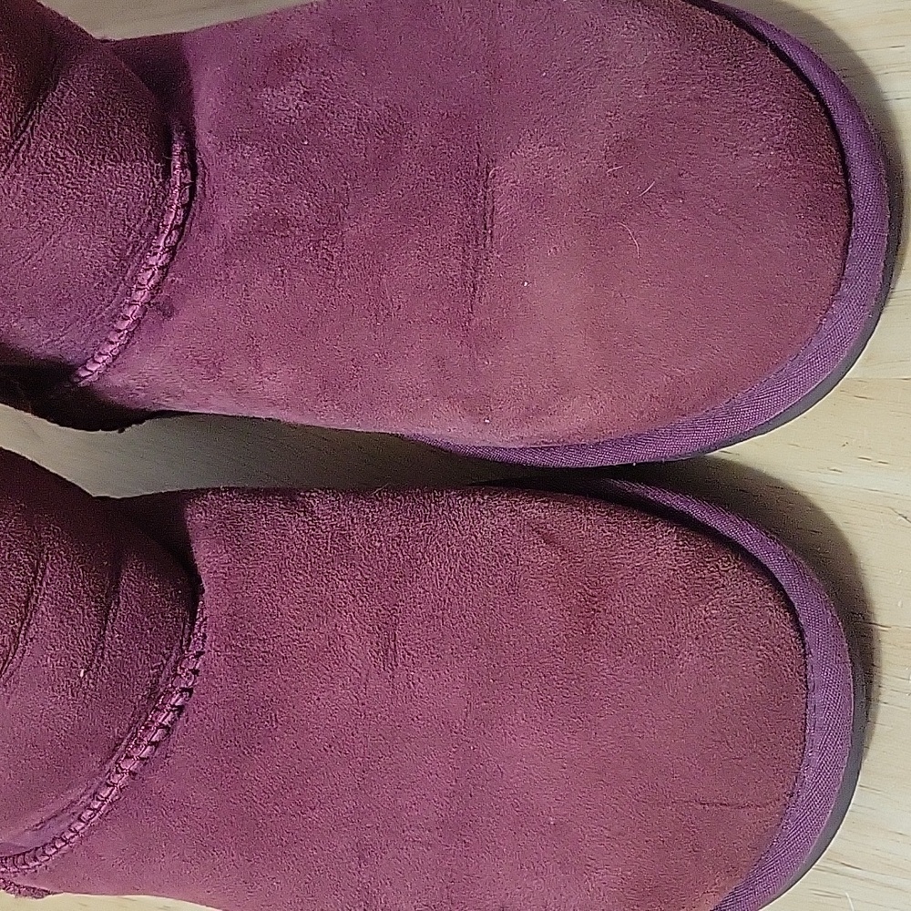 Burgandy Austrailian Luxe Boots - Picture 9 of 12